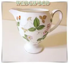 【廃盤品】WEDGWOODワイルドストロベリー黒壺ミルクピッチャー