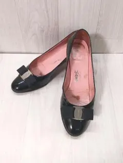 Salvatore Ferragamo パンプス　ブラック　レザー　ヴァラリボン