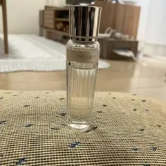 Delicate 香水 キヒン