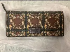 【専用】【ゴルチエ　廃盤】長財布　アンティークな花柄のサムネイル