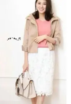 ジャスグリッティー ケミカルフラワーレースタイトスカート