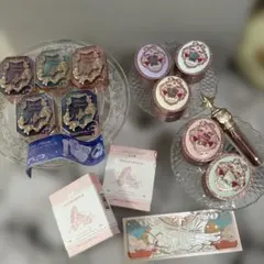 中華コスメ爆盛りセット　アイシャドウ・アクセサリーケース　おまけリップグロス付き