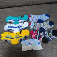 【6足セット】キッズ靴下 電車　パトカー　13-18cm　みみ付きくつした