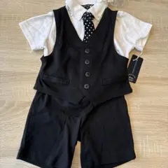 タグ付き新品　フォーマルスーツ 100cm 黒