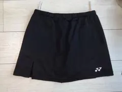 YONEXヨネックス＊スリット入り黒のスコートM