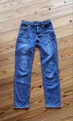 UNIQLO SLIM デニムズボン　　jeans ジーンズ