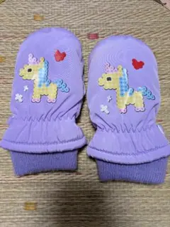 スキーグローブ　雪遊び　手袋　ユニコーン　紫色