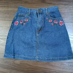 デニムタイトスカート 花柄刺繍