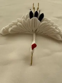 つまみ細工　鶴の髪飾り