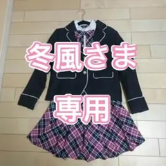 女の子 フォーマルスーツのサムネイル