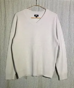 ユニクロ　ライトグレー Vネック ニットセーター 長袖　メンズ　Mサイズ