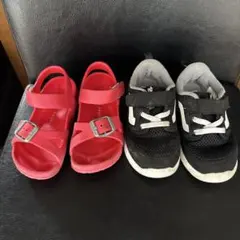 赤branshesキッズサンダルとvans黒スニーカーセット　16cm