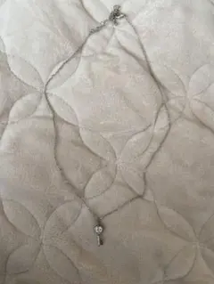 鍵キーモチーフクリスタルネックレス