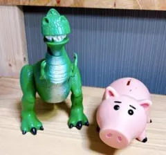 恐竜と豚のフィギュアセット