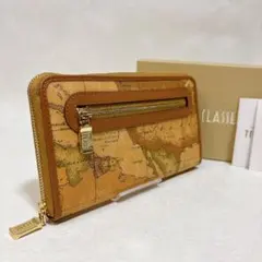 新品未使用！プリマクラッセ 長財布 地図柄 ラウンドファスナー 箱付のサムネイル
