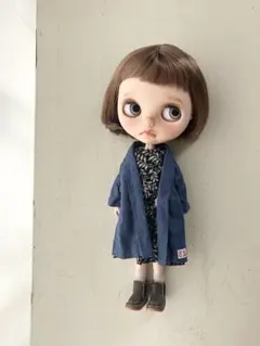 ローブコート・. 総裏仕立て　アンティークブルー　ブライスアウトフィット