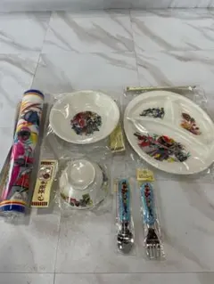 F222【新品未開封】値下げ！ボウケンジャー　ご飯セット　食器のサムネイル