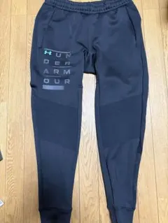 アンダーアーマー　トレーニングパンツ ブラック