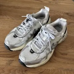 NIKE ナイキ　V2K RUN ラン　スニーカー
