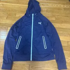 PUMA フード付きパーカー ネイビー　プーマキャット　Mサイズ