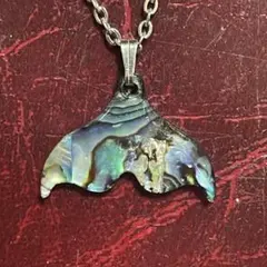 ハワイアン　ホエールテール　アヴァロンシェル　ネックレス　パウア貝　ラッキー