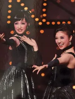 彩みちるさん・潤花さん　ツーショットお写真