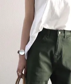 ゆるっと穿くルーズバルーンのテーパードパンツ