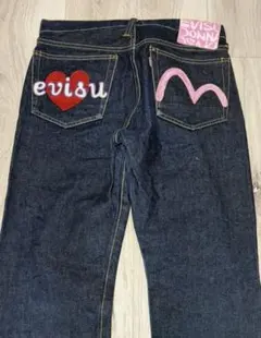EVISU Lot.2017 デニムパンツ ピンクペイント W31 - メルカリ