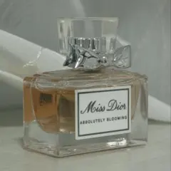 ミスディオール アブソリュートリー ブルーミング オードゥ パルファン