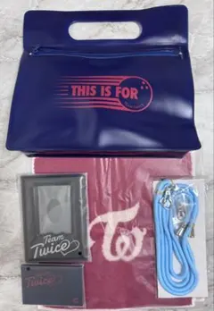 TWICE 升級 特典