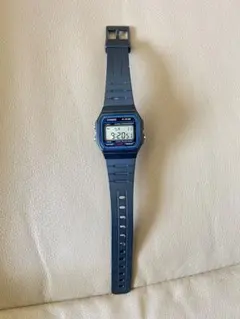 CASIO 腕時計 F-91W 中古