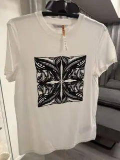MaxMara 数式プリント Tシャツ ホワイト MaxMara 数式プリント Tシャツ ホワイト - メルカリ