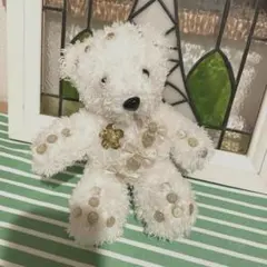 クリスマス　白いクマのぬいぐるみ　プレゼント