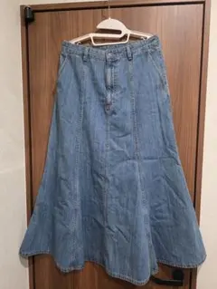 GU デニムロングフレアスカートのサムネイル