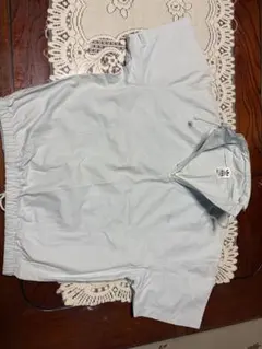 adidas ライトブルー ジップアップシャツ