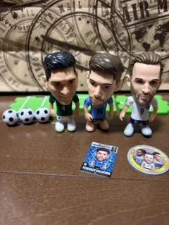 サッカー選手フィギュア3体セット zuru ballers fifa