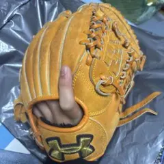 Under Armour オレンジ 軟式グローブ