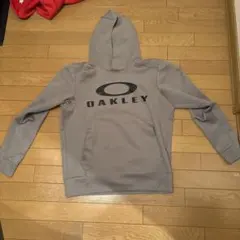 Oakley グレー フード付きパーカー
