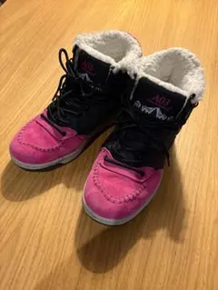 Item thumbnail for item efd86d5c-21e8-4892-bdb1-f0d06ec58226