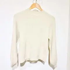 INGNI ゴールドラメ入り モックネック ニット　オフホワイト