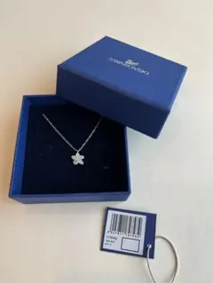 【新品未使用】スワロフスキー　ネックレス　ペンダント　チューブローズ　フラワー