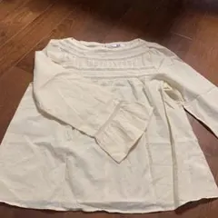 ユニクロフリルブラウス　新品