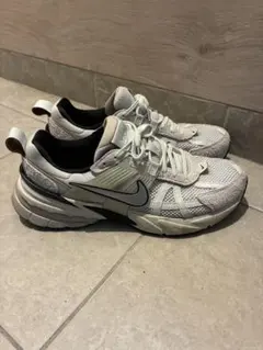 NIKE V2K RUNのサムネイル