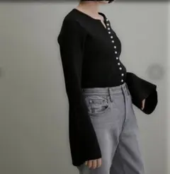 アダムエロペ　パールボタン　コンパクトニット