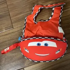 カーズ　持ち運びお食事エプロン