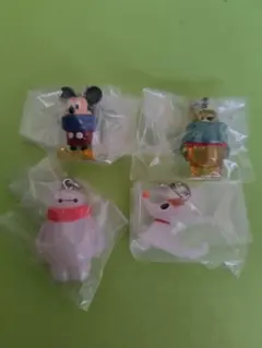 ディズニーキャラクター　めじるしアクセサリー　Winter　４種セット