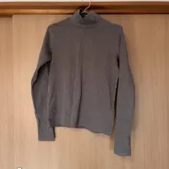 gu タートルネック ニット