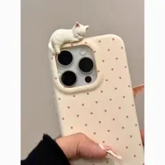 猫デザインのiPhoneケース