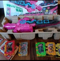 仮面ライダーセイバー　DX音銃剣錫音　ワンダーライドブック5個付き