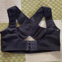 姿勢、背骨矯正サポーター 猫背矯正ベルト バストメイクインナー ブラック